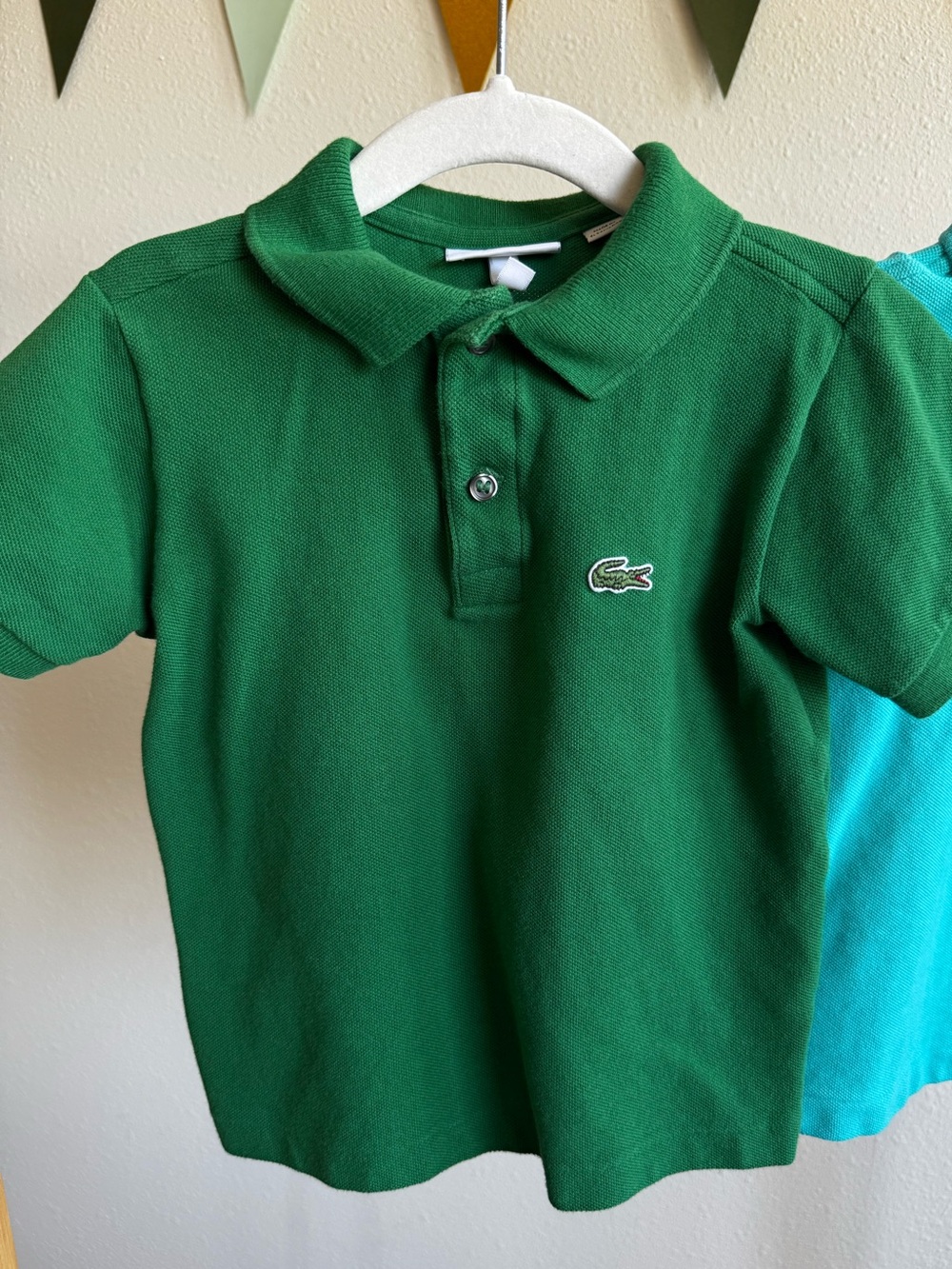 LACOSTE | Boys' Petit Piqué Polo Bundle (2-Piece) - Picture 5 of 6